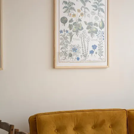Miedziana Stylish & Cosy With Balcony By Renters *